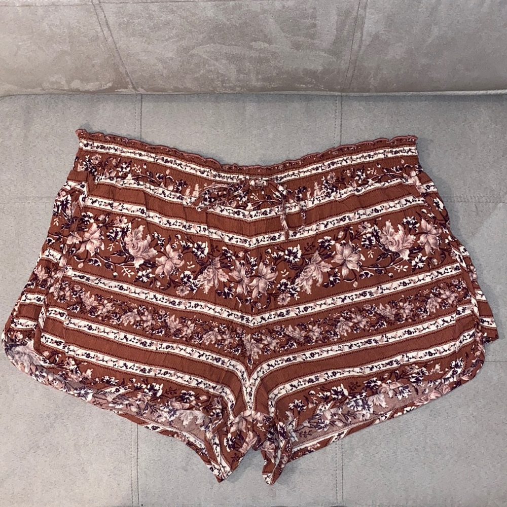 American Eagle cinch-waist tie soft floral shorts